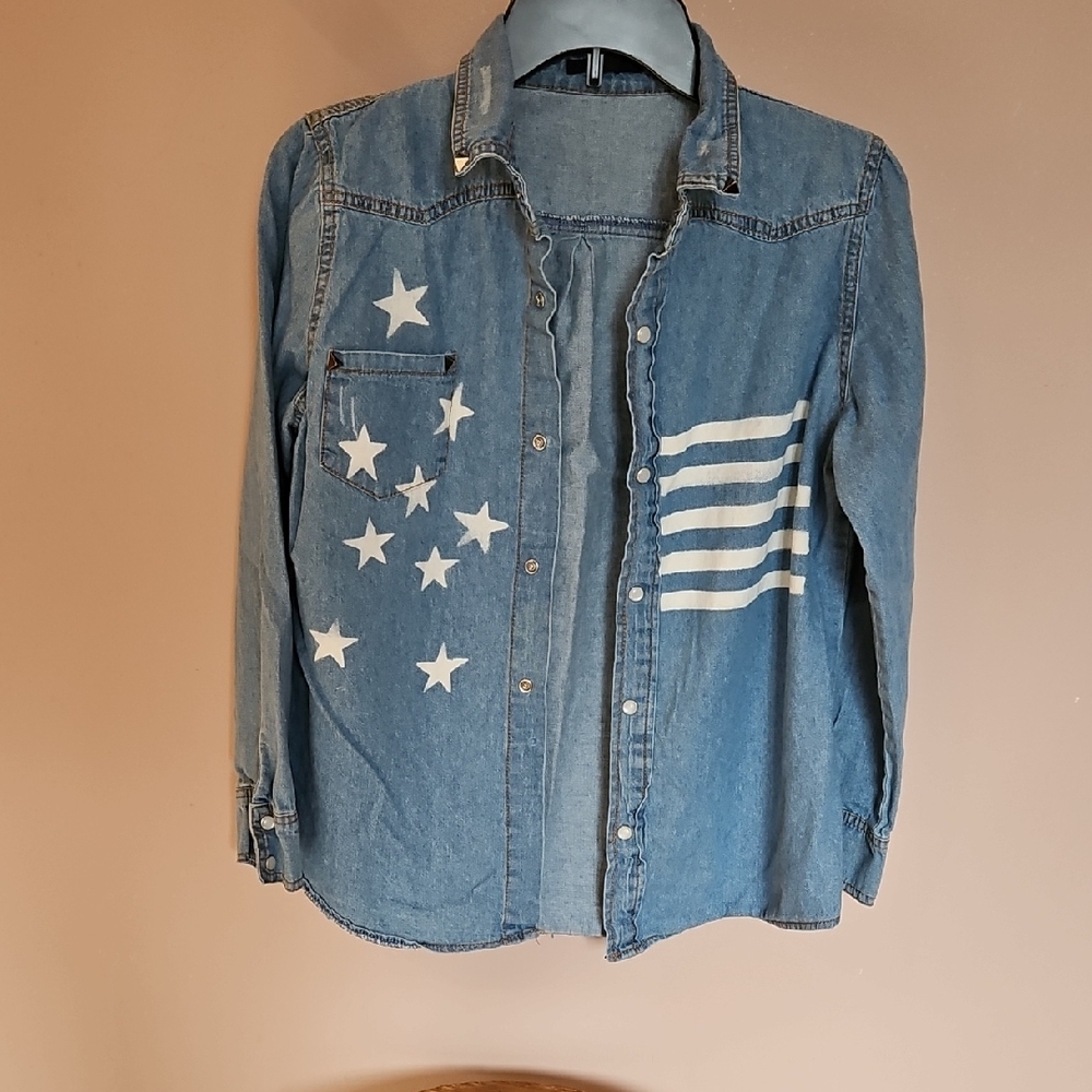 Forever 21 Denim Snap Down Shirt Women’s Large